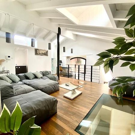 Luxury Industrial Apt Vicino Al Centro Con Garage Brescia Ngoại thất bức ảnh