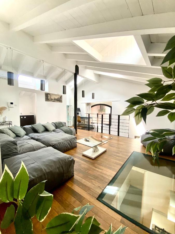 Luxury Industrial Apt Vicino Al Centro Con Garage Brescia Ngoại thất bức ảnh